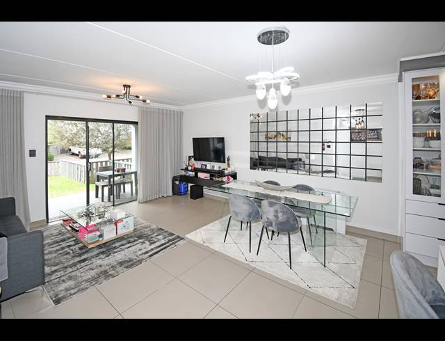 2 BEDROOM APARTMENT FOR SALE IN BROADACRES
